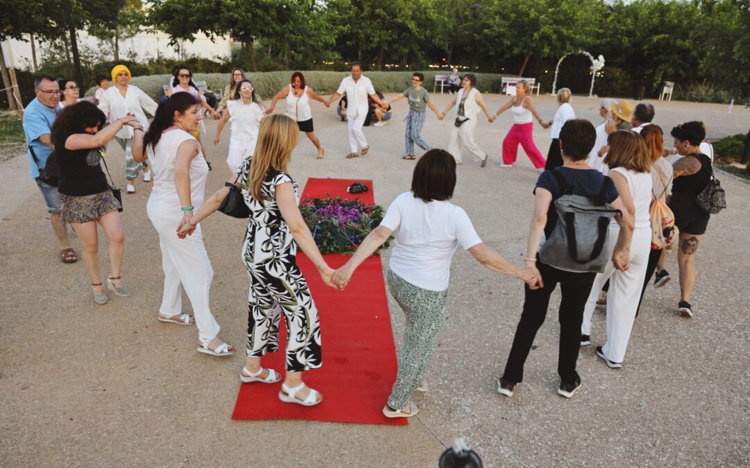 La ciudadanía de Cheste celebra la entrada al verano con el III Solsticio de Verano y Día de los Animales